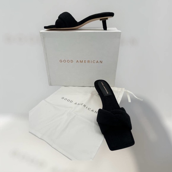 Good American Terry Kickstand Slides in a Size 9 Black New In Box - Picture 2 of 11